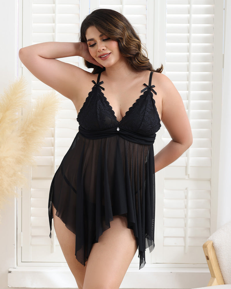 Fließende Babydolls mit unregelmäßigem Saum in Übergröße