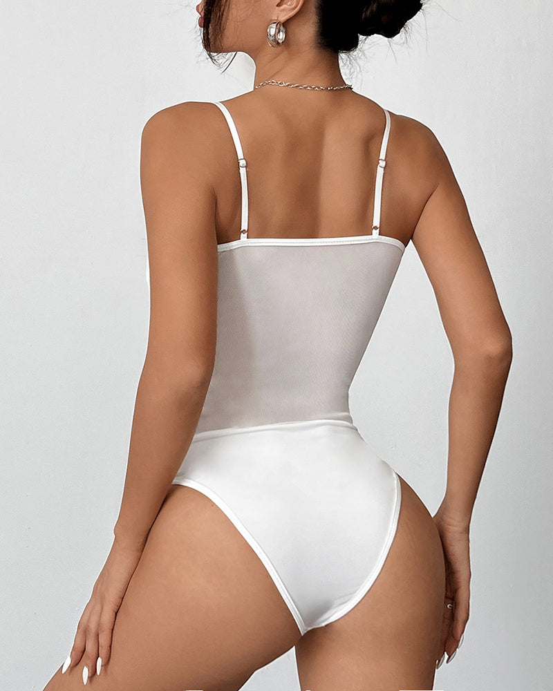 Niedliche Schleife aus Mesh mit Schnürung Bodysuit