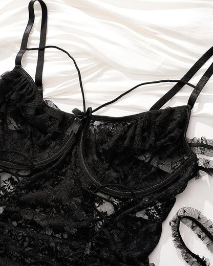 Bodys mit transparenter Spitze in Übergröße