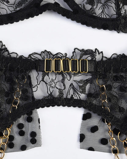 Besticktes Spitzen-Dessous-Set mit Kette