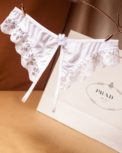 Tanga mit niedriger Taille und Spitze im Schritt