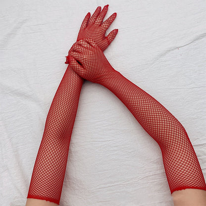 Langärmelige Handschuhe aus Fischnetz